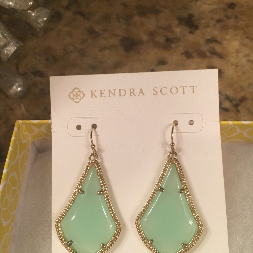 Kendra Scott Rayne Earrings Chalcedony Light Green
